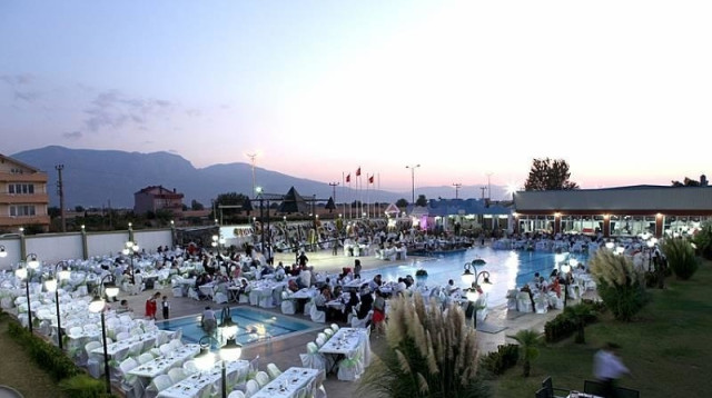 Maviinci Havuz Park Düğün Salonları