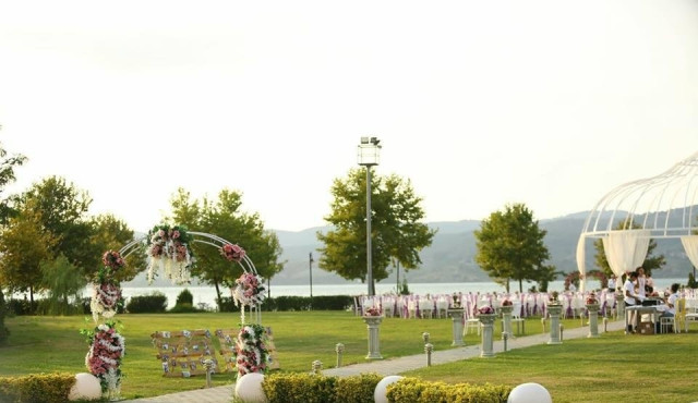 Altıngüneş Garden Park Kır Düğün Alanı