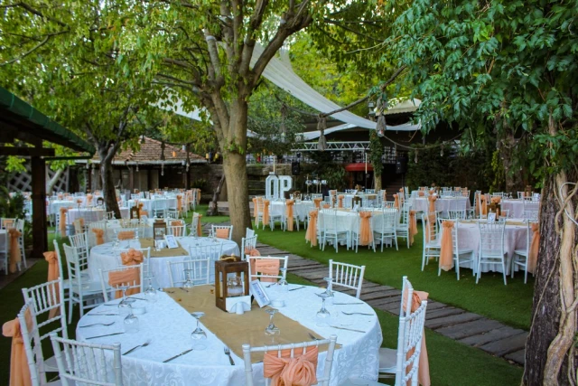Mehmet Restaurant Dream Garden