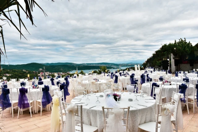 Mehmet Restaurant Dream Garden