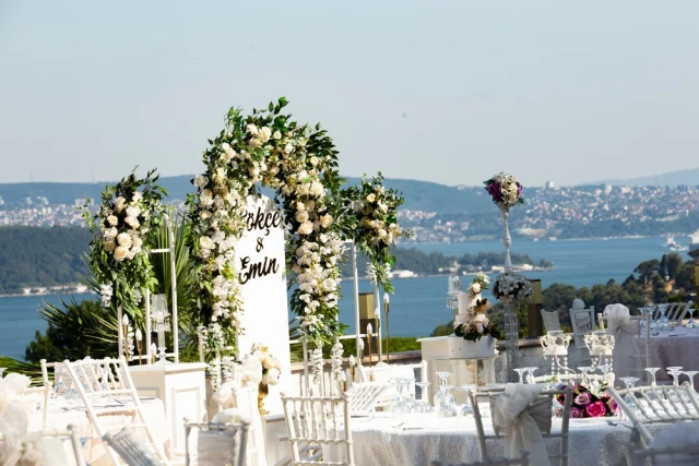 Mehmet Restaurant Dream Garden