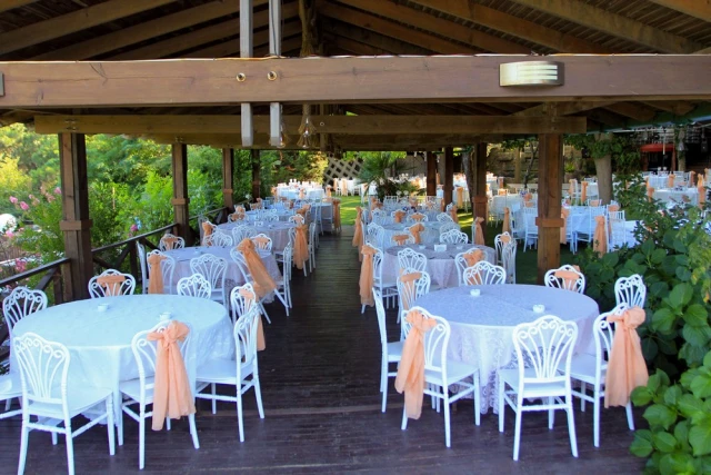 Mehmet Restaurant Dream Garden