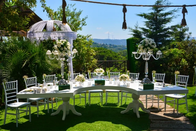 Mehmet Restaurant Dream Garden