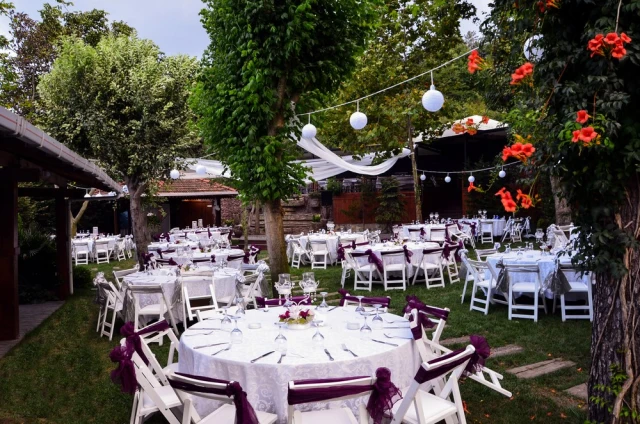Mehmet Restaurant Dream Garden