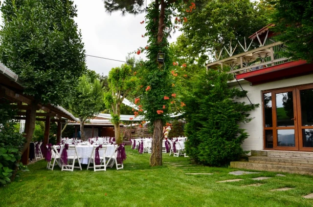 Mehmet Restaurant Dream Garden