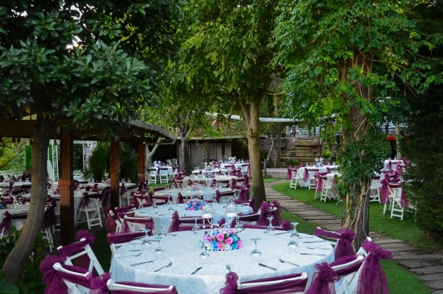 Mehmet Restaurant Dream Garden