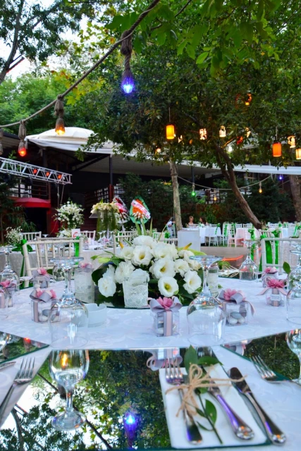 Mehmet Restaurant Dream Garden