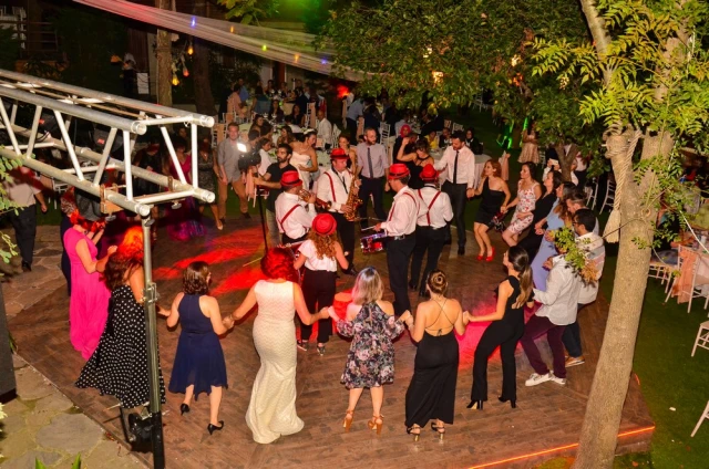 Mehmet Restaurant Dream Garden