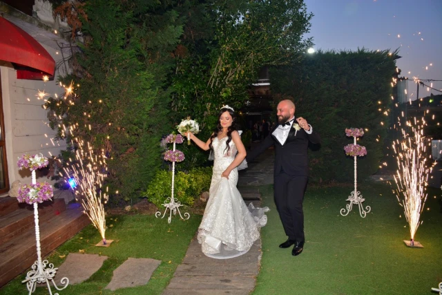 Mehmet Restaurant Dream Garden