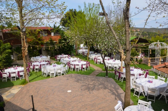 Mehmet Restaurant Dream Garden