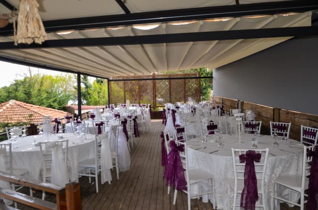 Mehmet Restaurant Dream Garden