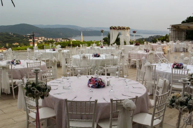 Mehmet Restaurant Dream Garden