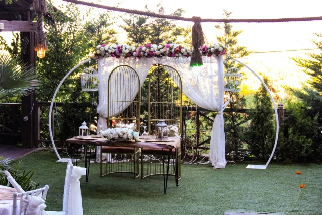 Mehmet Restaurant Dream Garden