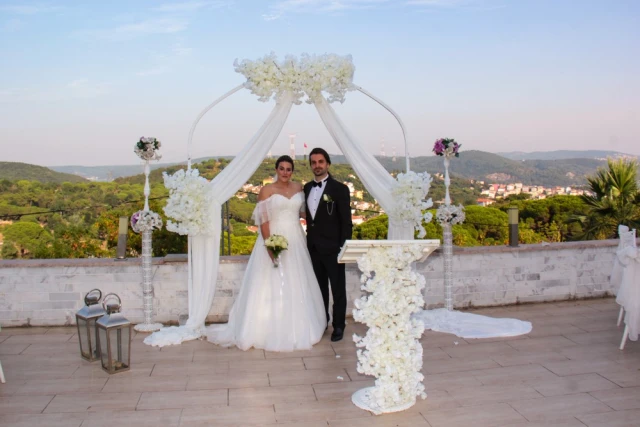 Mehmet Restaurant Dream Garden