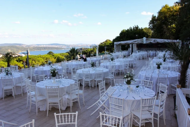 Mehmet Restaurant Dream Garden