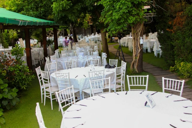 Mehmet Restaurant Dream Garden