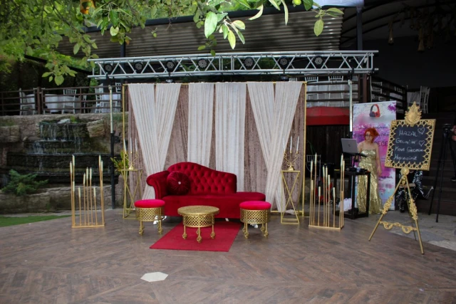 Mehmet Restaurant Dream Garden