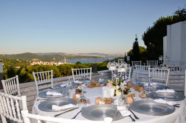 Mehmet Restaurant Dream Garden