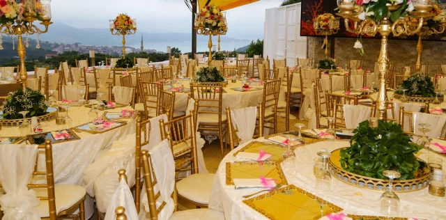 Mehmet Restaurant Dream Garden