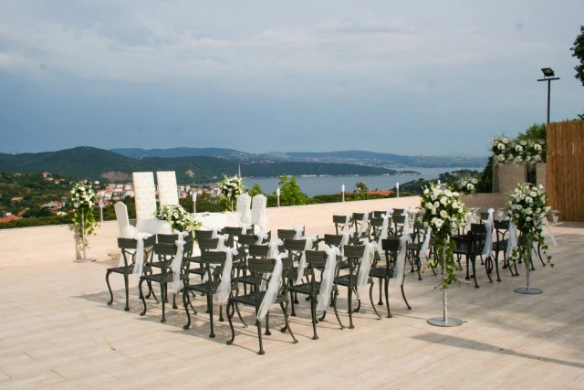 Mehmet Restaurant Dream Garden