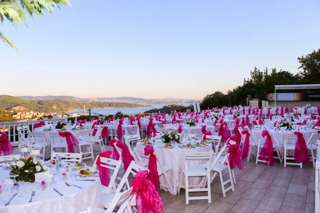 Mehmet Restaurant Dream Garden