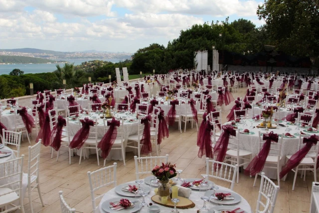 Mehmet Restaurant Dream Garden