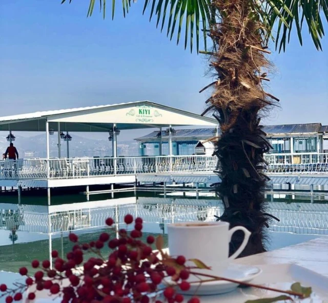 Kıyı Cafe & Restaurant