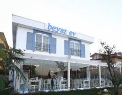 Beyaz Ev Cafe  Restaurant