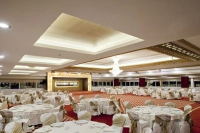 Fourway Hotel Spa Restaurant