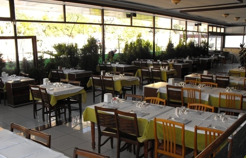kurtoglu-restaurant-0KpdtVL