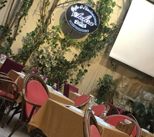 Sahra Cafe & Restaurant