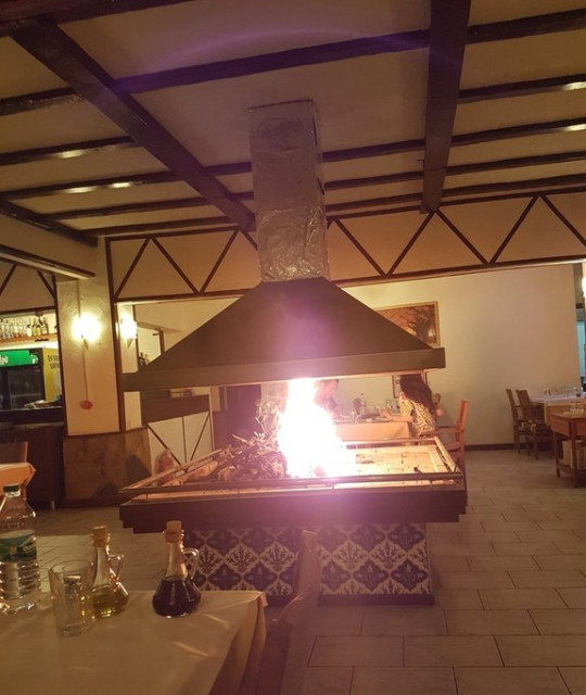 Tarihi Çınaraltı Restaurant