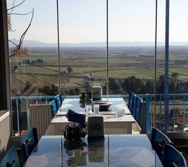 Günbatımı Güllübahçe Restaurant