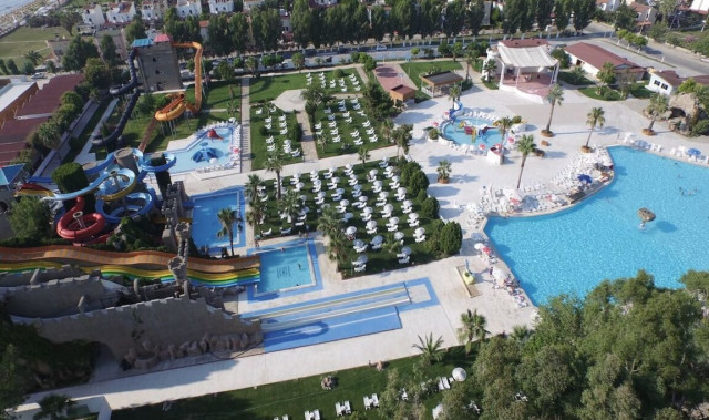 Risus Resort Hotel