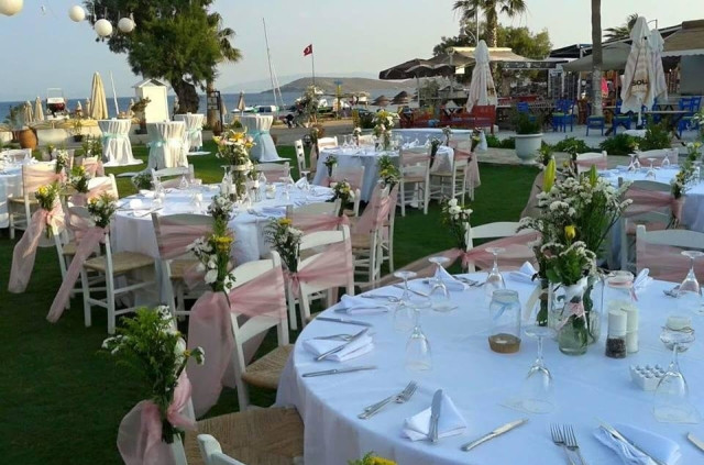 Kefi Beach Kır Düğünü