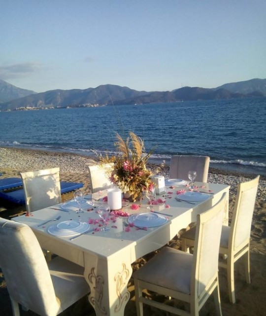 Koca Çalış Beach Restaurant