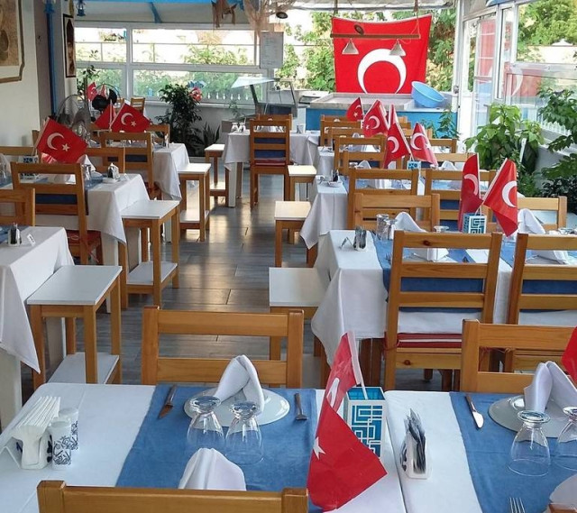 Mavi Beyaz Balık Restaurant