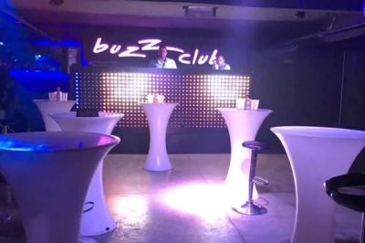 Buzz Club