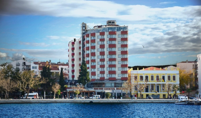 Hotel Akol