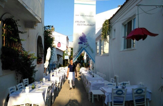 Bozcaada Yalova Restaurant