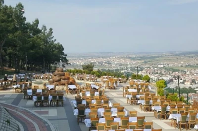 Tepe Cafe & Restaurant