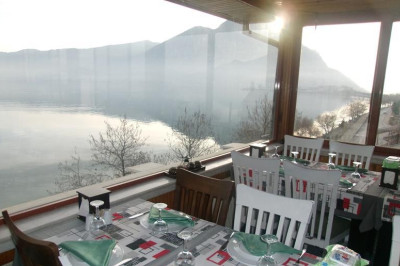 Kroisos Lake Resort Otel
