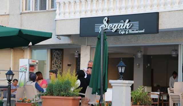 Segah Cafe & Restaurant