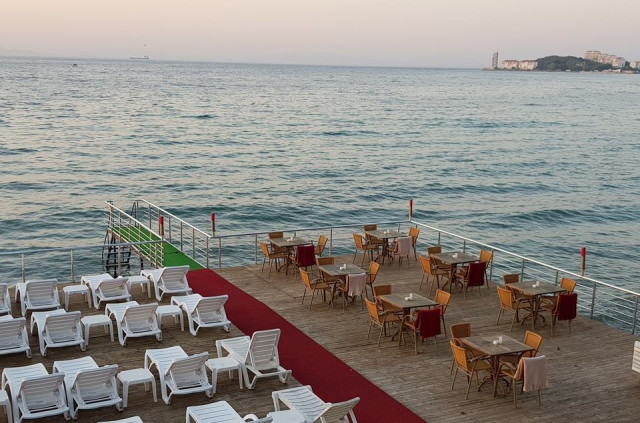 Çamlık Has Bahçe Cafe & Restaurant