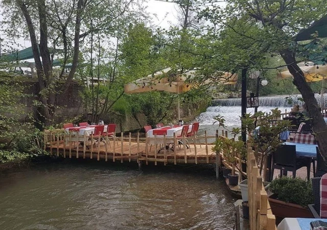 Şelale Et Mangal