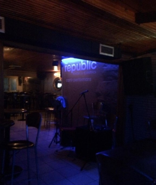 Republic Bar & Bistro