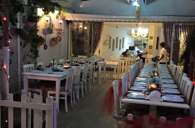 Liya Yetmişlik Restaurant