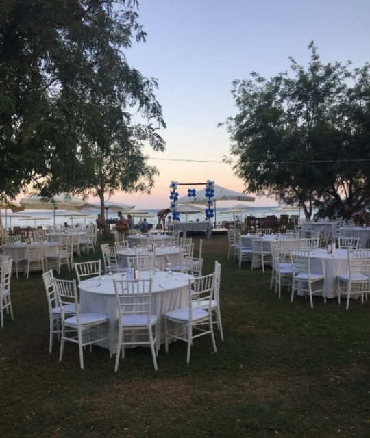 Efsane & Yalı Beach Club