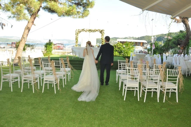 Boğaz Bahçe