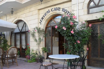 Jerveni Cave Hotel